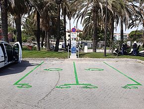 Parking de la Plage du Ponteil - Antibes Juan-les-Pins - Agrandir l'image (fenêtre modale)